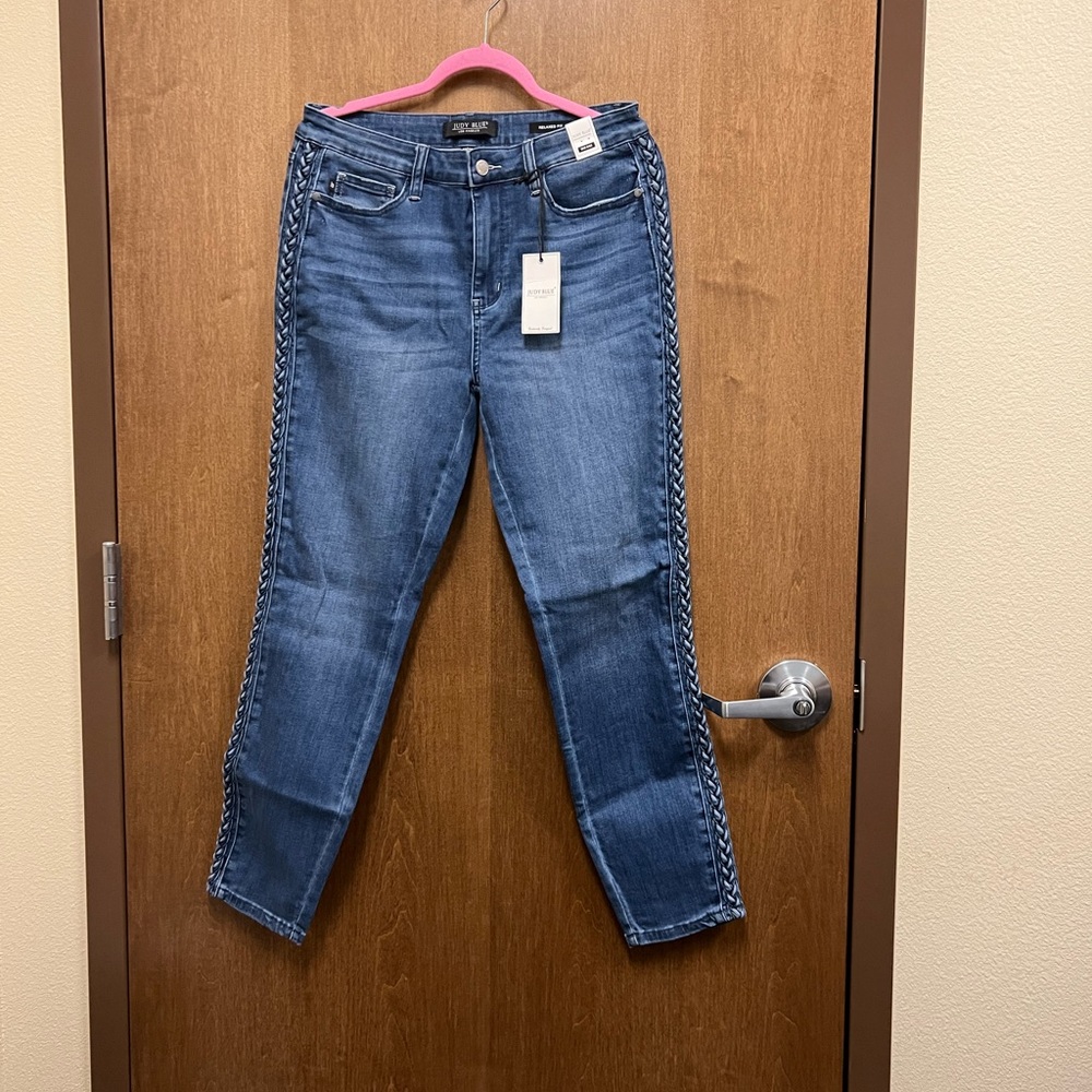 Judy Blue relaxed fit jeans 13/31